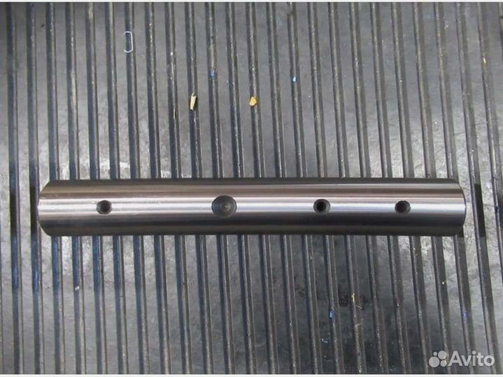 Шкворень ум Mitsubishi FD10-20N Nissan L01 1F1