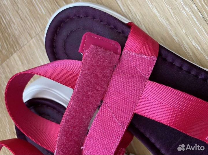 Босоножки 38