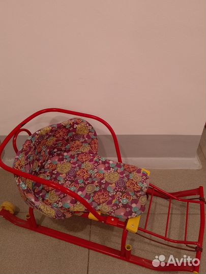 Детские санки с колесиками