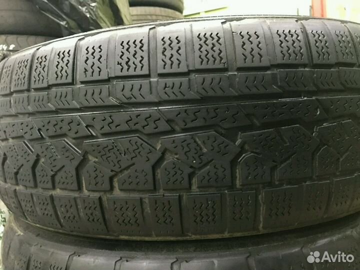 Kumho I'Zen KW15 235/65 R17