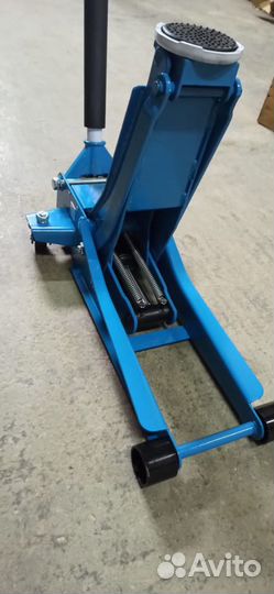 Домкрат подкатной низкопрофильный 3т Trommelberg