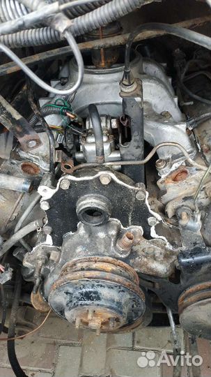 Двигатель 6.2D в разборе