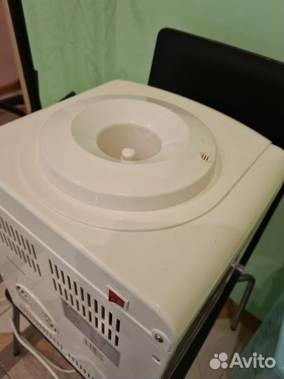 Кулер для воды настольный