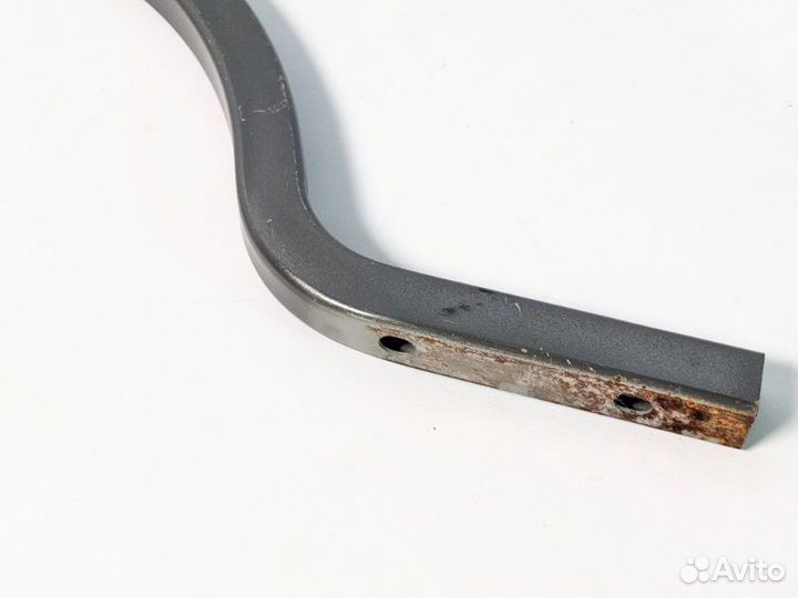 Петля крышки багажника правая Hyundai Solaris