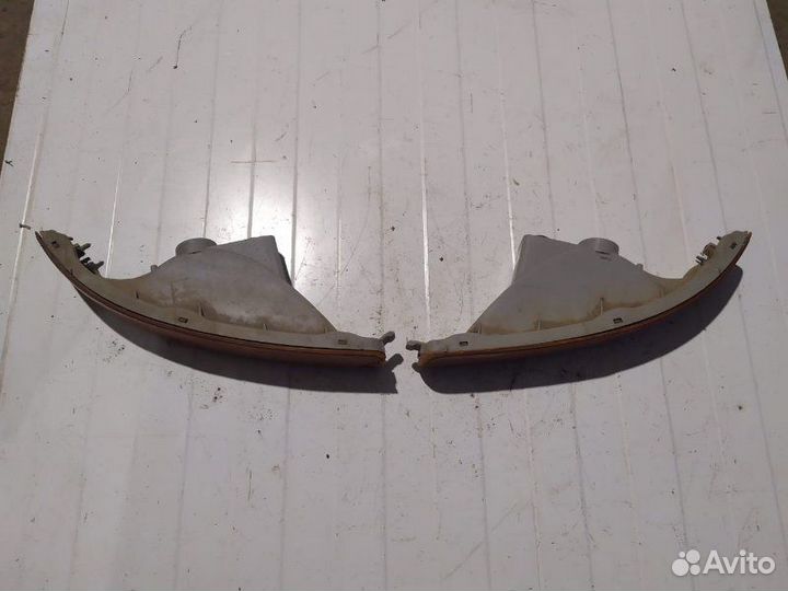 Повторитель поворота в бампер передний левый