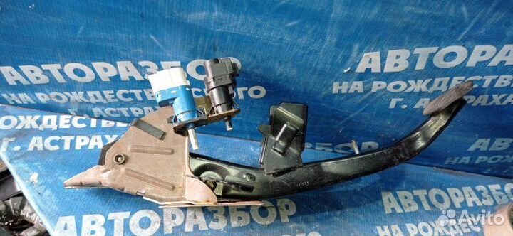 Педаль сцепления Ford Focus 2 седан qqdb 2008