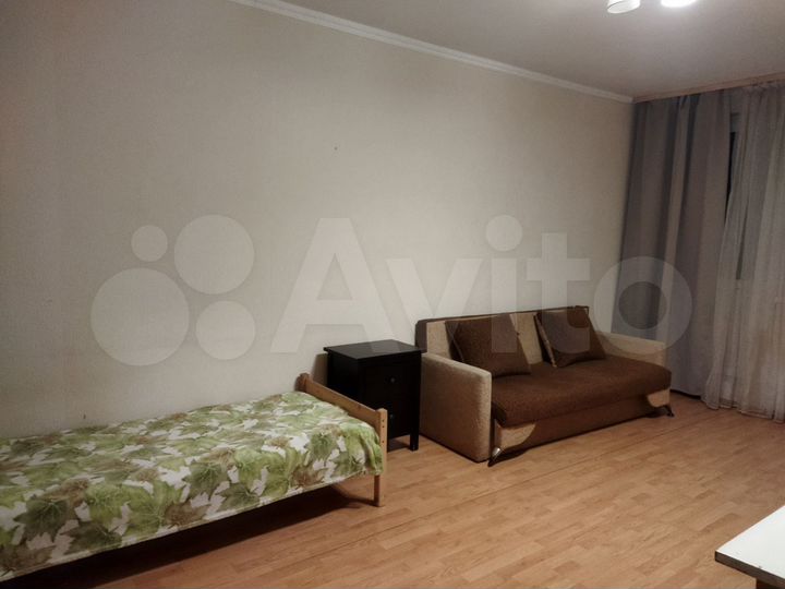 Комната 18 м² в 3-к., 20/24 эт.