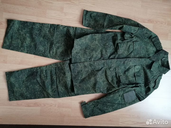 Костюм камуфлированный