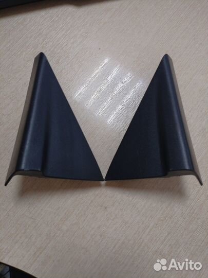 Крышка зеркала внутренняя Lexus LX 570