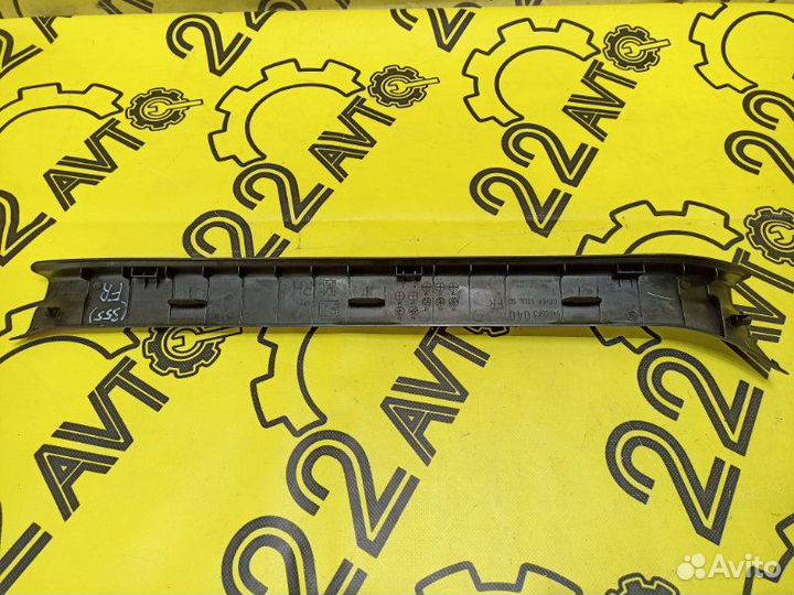 Накладка на порог внутренняя передняя правая