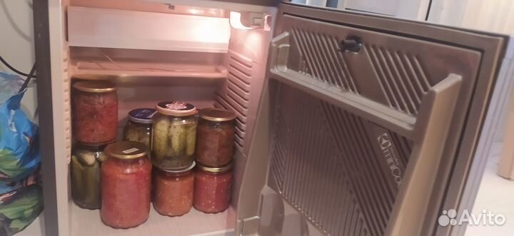 Холодильник минибар