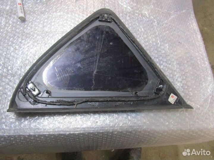 Стекло кузовное глухое левое Kia Ceed 2007-2012 (х