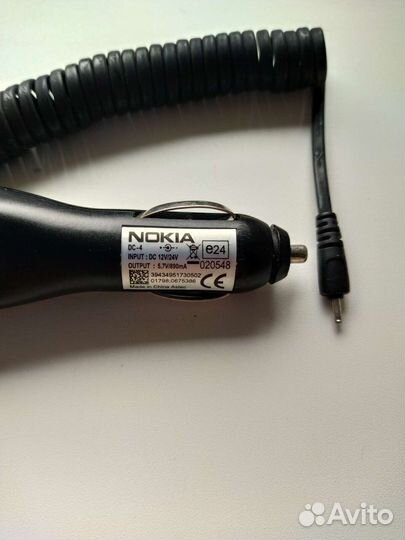 Автомобильная зарядка для телефона Nokia