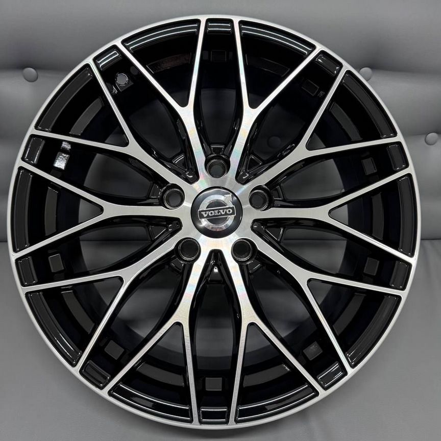 Литые диски Blitz 8×R18 5×108