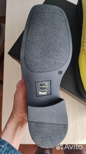 Лоферы женские