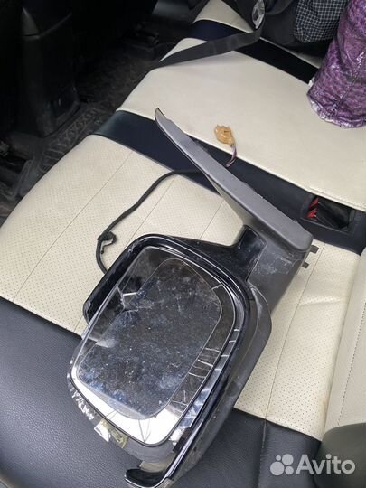 Зеркало боковое левое touareg