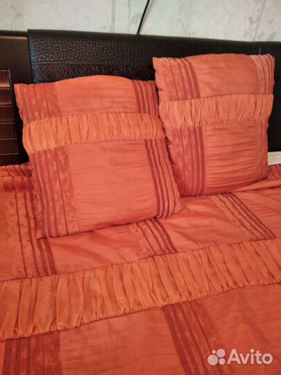 Покрывало большое + подушки