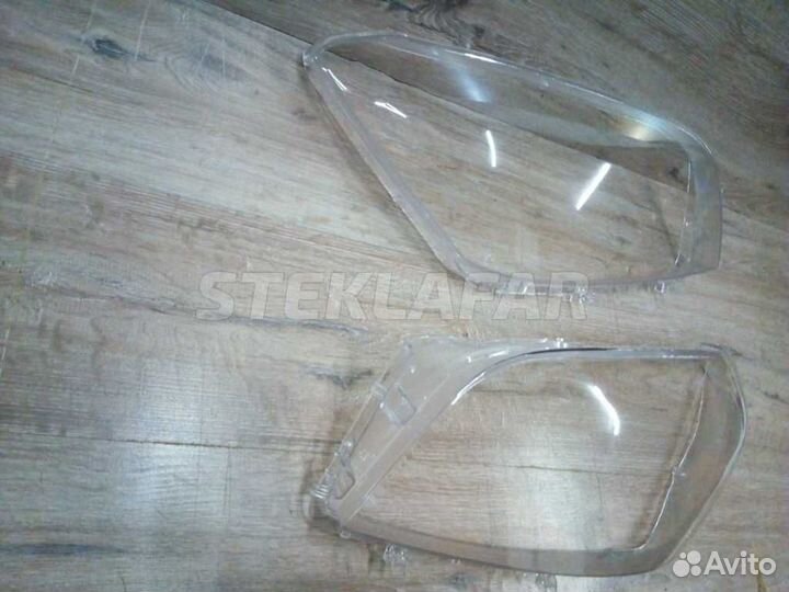 Стекло фары Toyota RAV4 30 (2006-2008) дорестайли