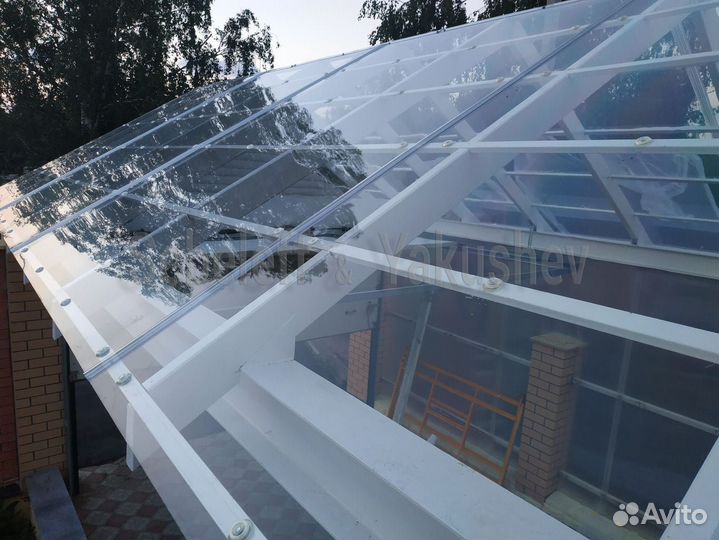 Монолитный поликарбонат