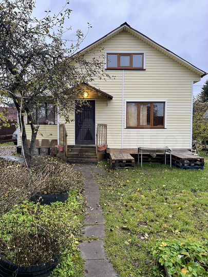 Дом 42,7 м² на участке 5,2 сот.