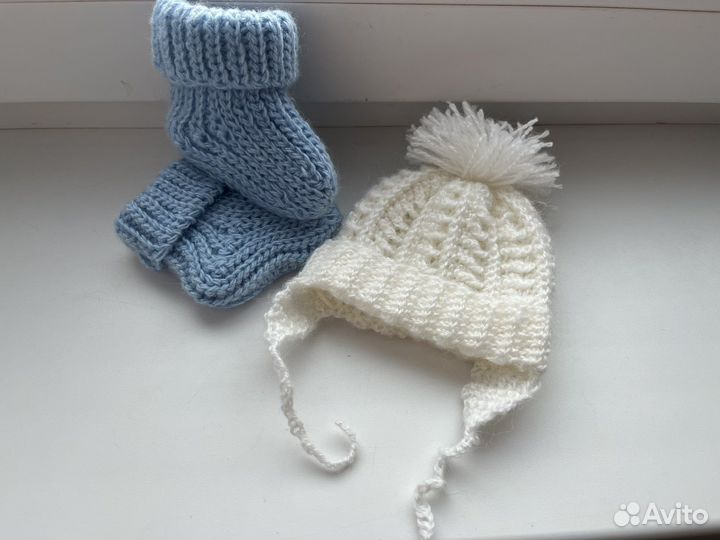 Пинетки и чепчики от 0-3месяцев