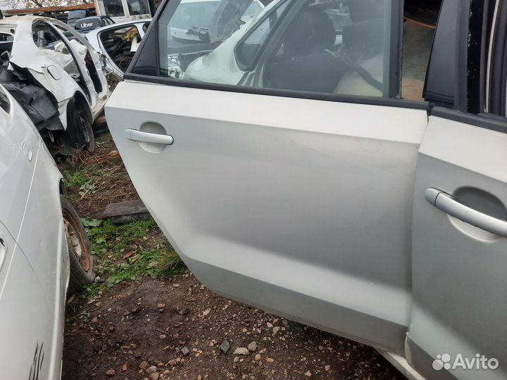 Дверь задняя правая volkswagen polo sedan