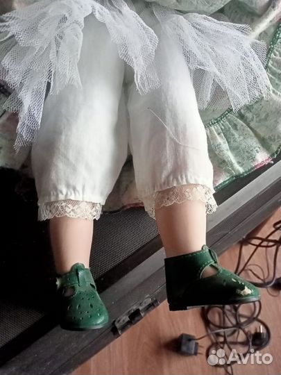 Кукла фарфоровая коллекционная большая