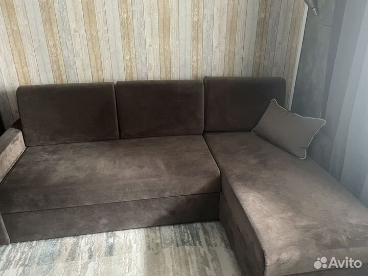 Угловой диван моон
