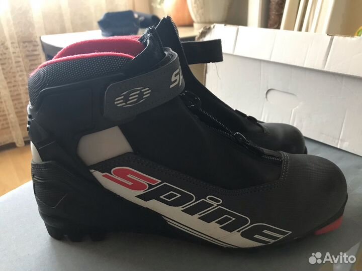 Лыжи детские пластиковые с ботинками