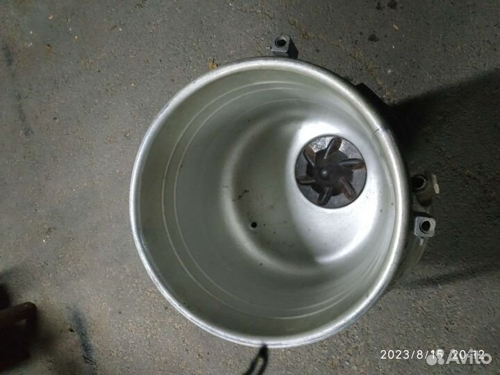 Машинка стиральная активаторная бу