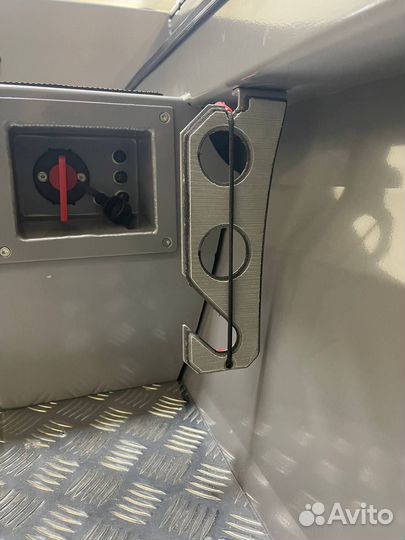 Держатели спиннингов вдоль борта, комплект на два борта Rod-holder комплект 4 штуки