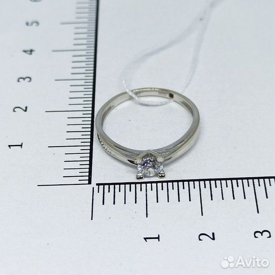 Золотое кольцо с камнем 17,5р