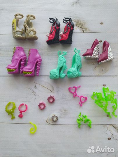 Аутфит и аксессуары Монстер хай/Эвер афтер хай