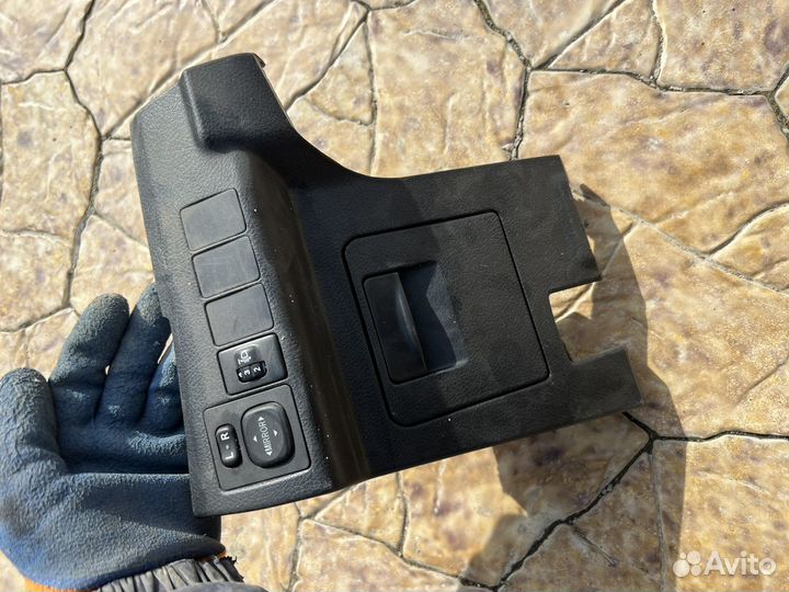 Блок регулировки зеркал и фар corolla 180