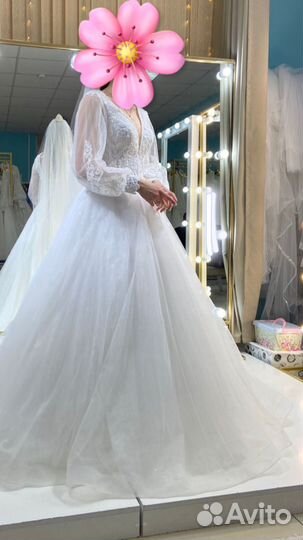 Свадебное платье