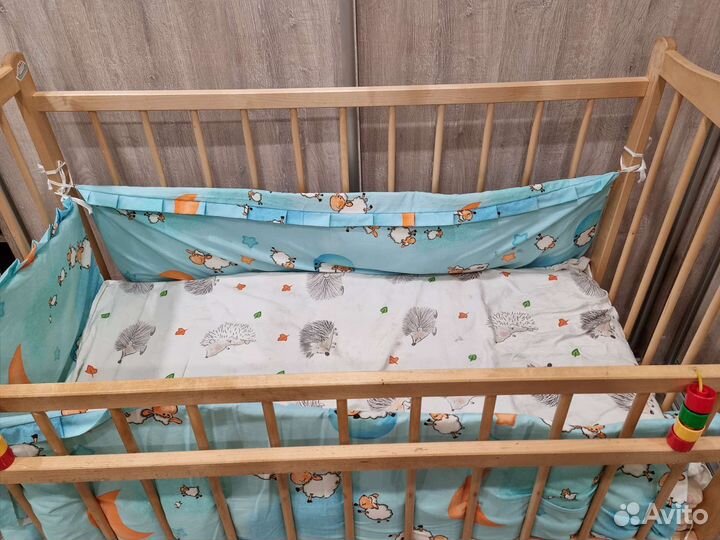 Детская кроватка