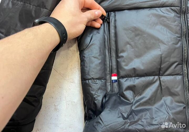 Легкие куртки Tommy Hilfinger эргономичные