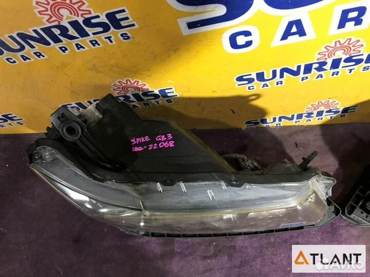 Фара honda freed spike