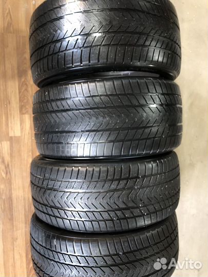 Gripmax SureGrip eWinter 285/40 R22 и 325/35 R22