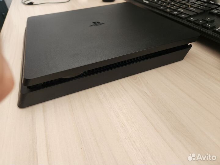 Sony PS4 Slim CUH-2115 500 gb + геймпад