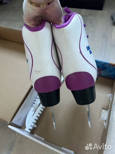 Коньки фигурные женские 41 размер