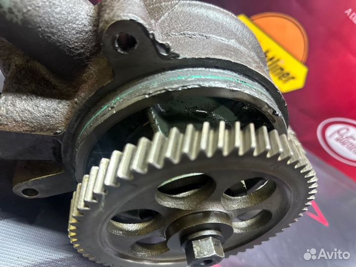 Помпа Freightliner Columbia фредлайнер коламбия