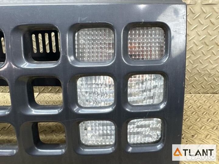 Решетка радиатора nissan cube