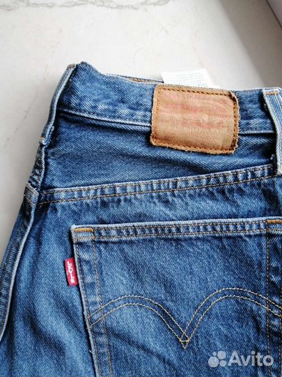 Джинсовые шорты levis