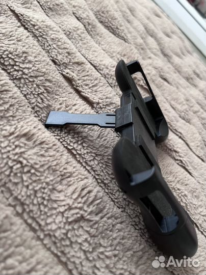 Держатель геймпада для телефона