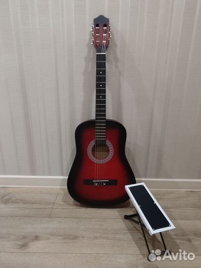 Акустическая гитара