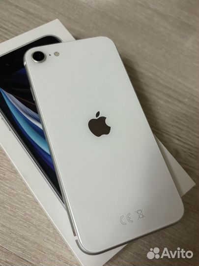 iPhone SE (2020), 64 ГБ