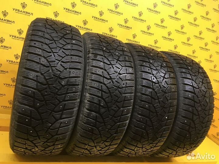 Bridgestone Blizzak Spike-02 215/55 R16 93T