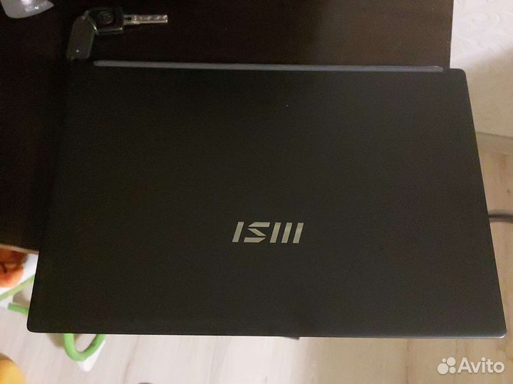 MSI мощный новый ноутбук