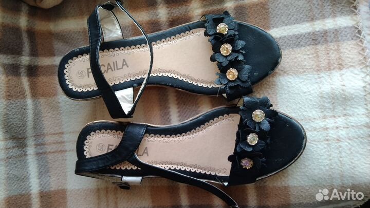 Босоножки женские 39